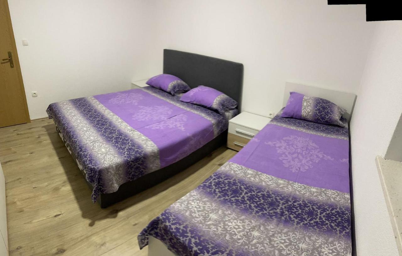 Apartmani Zuti เนอุม ภายนอก รูปภาพ