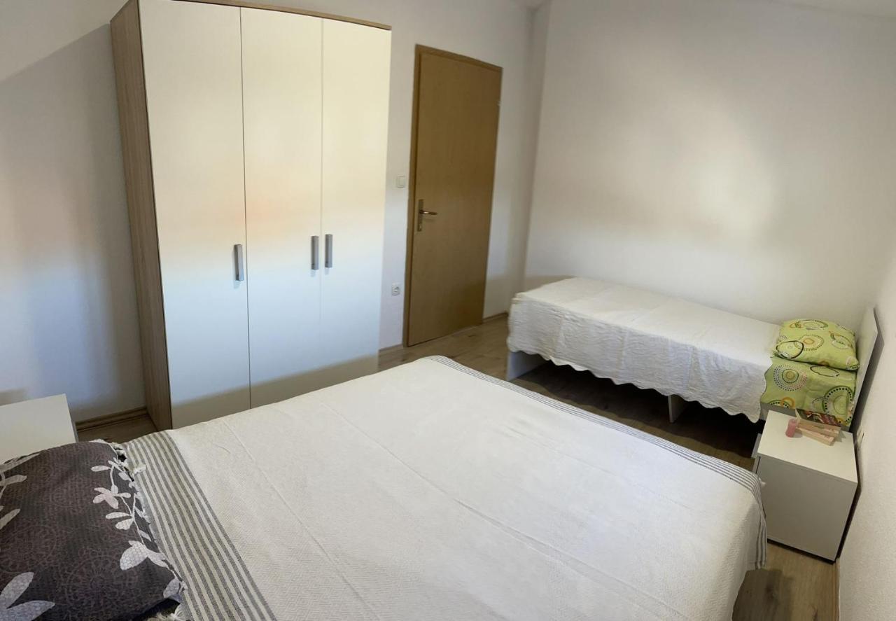 Apartmani Zuti เนอุม ภายนอก รูปภาพ