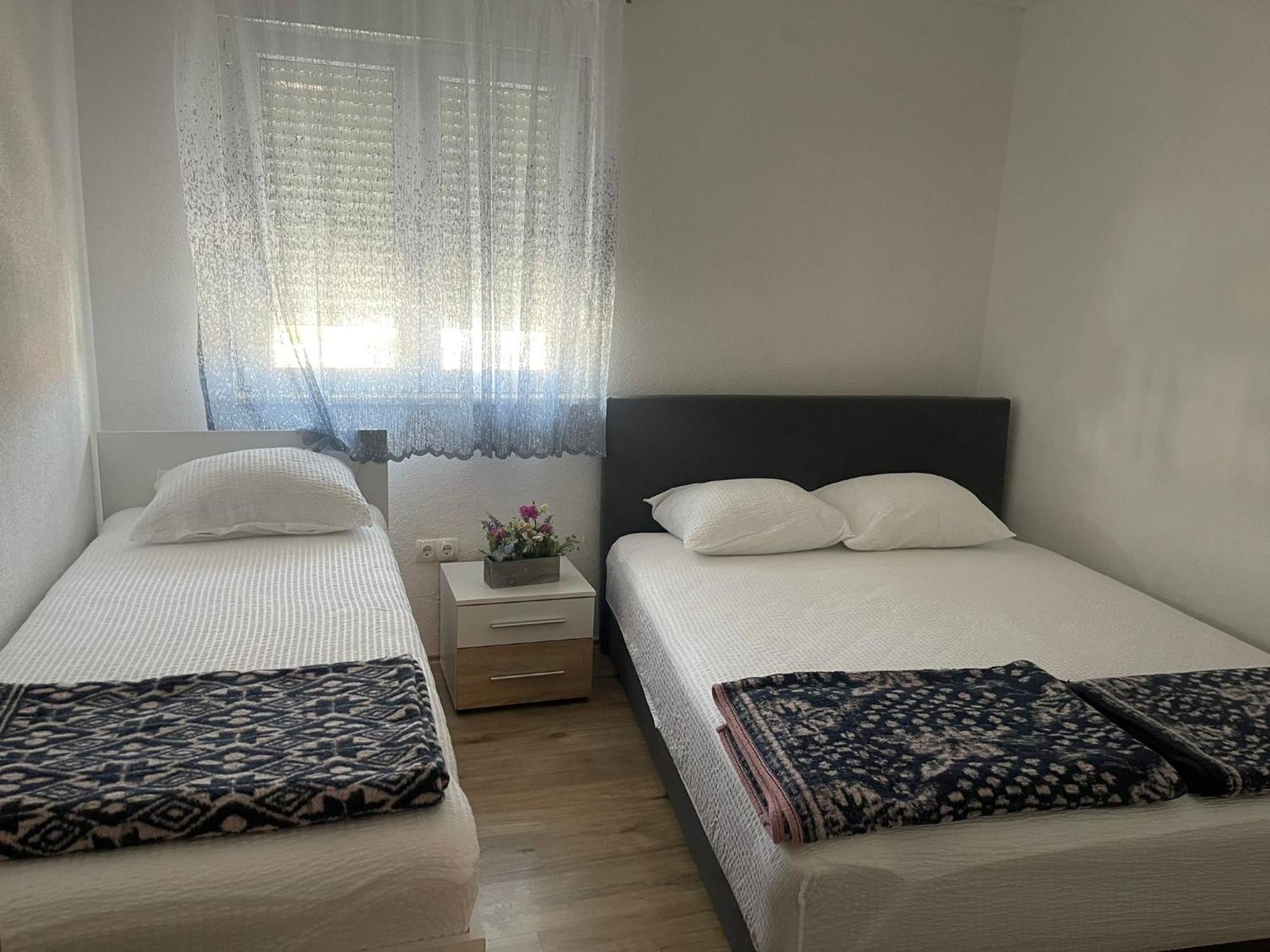 Apartmani Zuti เนอุม ภายนอก รูปภาพ